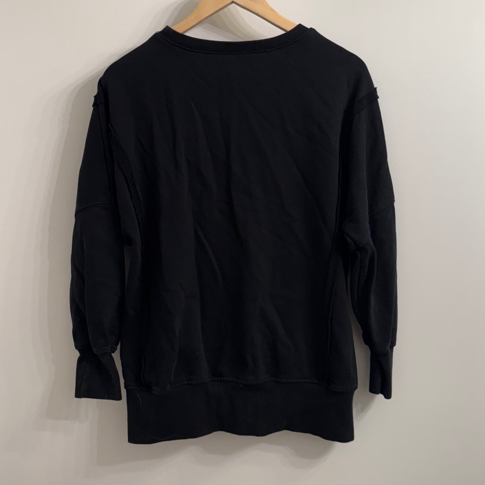 ⭐️GUC black sweatshirt w/ side slit - Picture 4 of 4
